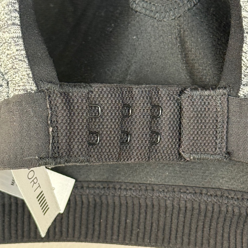 Victoria's Secret VSX Sport Bra 32D Grey Heather Racerback High Impact Workout - Picture 10 of 15